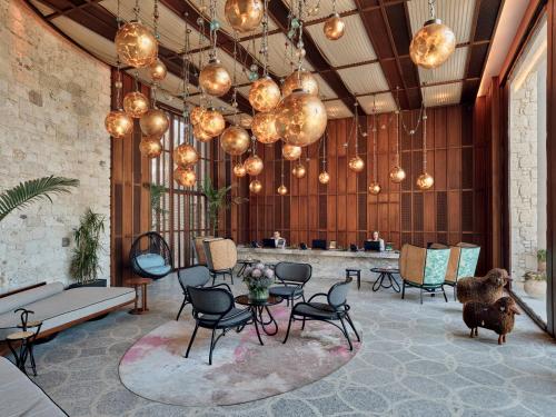 Posezení v ubytování Biblos Resort Alaçatı
