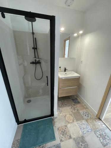 Kúpeľňa v ubytovaní Superbe studio moderne chic