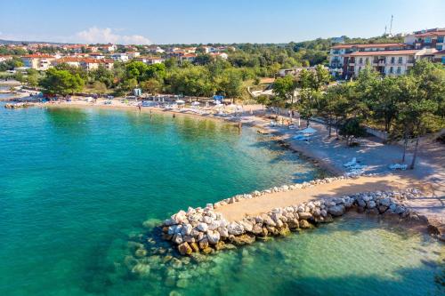 Family-friendly apartments with swimming pool Vantacici, Krk - 19252
