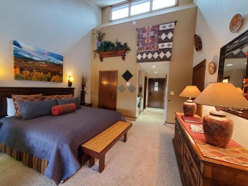 Tamarron Lodge Studio 504 – Photos 3