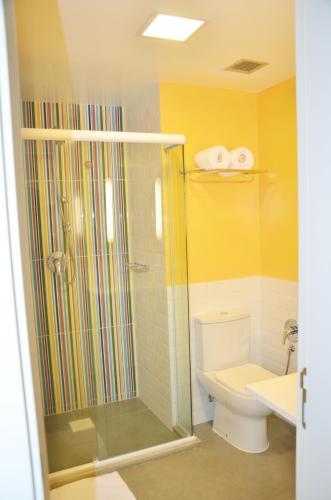 Ibis Styles Balneário Camboriú - 1 Quadra do Marにあるバスルーム