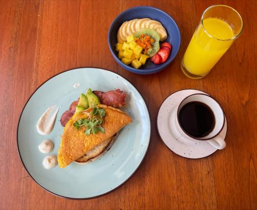 Mad på hotellet eller i nærheden