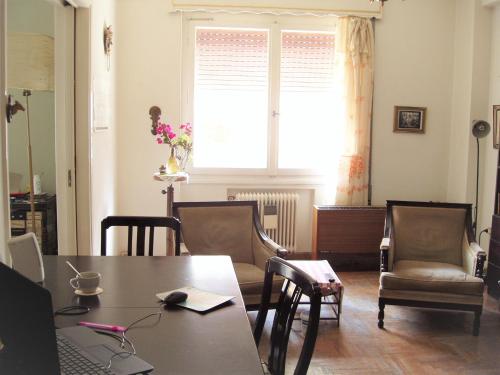 Work or Vacation in shared apartment