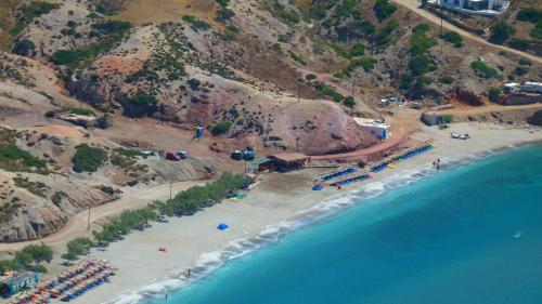 Fotografie z fotogalerie ubytování Psaravolada Hotel Milos v destinaci Agia Kiriaki Beach