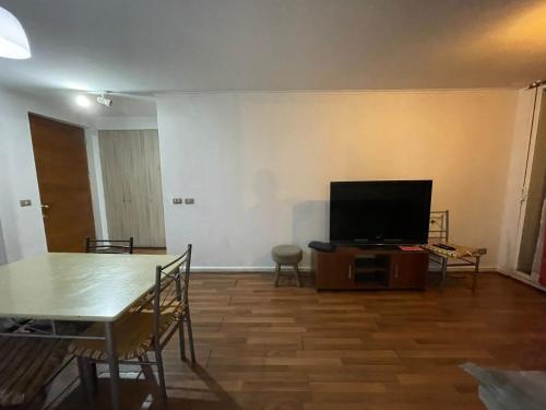 Μια τηλεόραση ή/και κέντρο ψυχαγωγίας στο Orella 6p Apartament