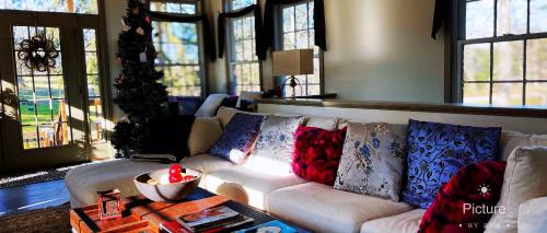 Χώρος καθιστικού στο Wayside Inn Bed and Breakfast