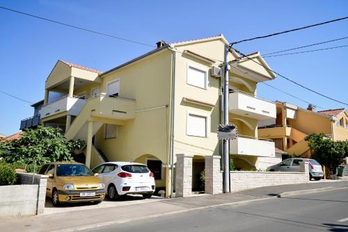 Apartment Luka