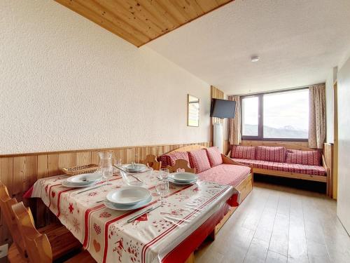 Appartement rénové 2 pièces Les Menuires, proche pistes, balcon - FR-1-344-905
