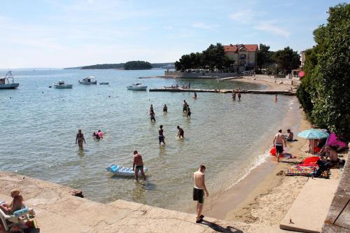 Fotografie z fotogalerie ubytování Apartments by the sea Banjol, Rab - 16638 v Rabu