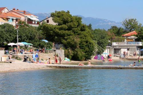 Fotografie z fotogalerie ubytování Apartments by the sea Banjol, Rab - 16638 v Rabu