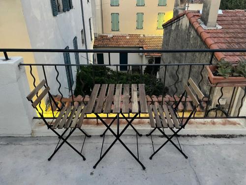 Nice Renting - FERSEN - 2 Rooms Vieil Antibes - AC - Safranier - Big Terrace photo 21