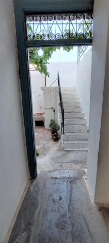 Φωτογραφία από το άλμπουμ του Christin P. Cute home with patio στα Κριτσά