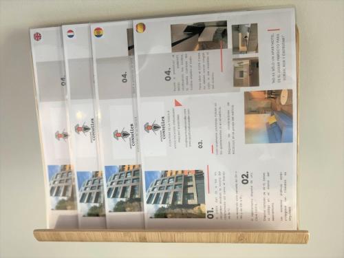  Apartaments Turístics Conseller -  Room  picture :   Shower    Safety deposit box    TV                           