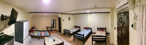 Ruang duduk di B&J Guesthouse and Tours