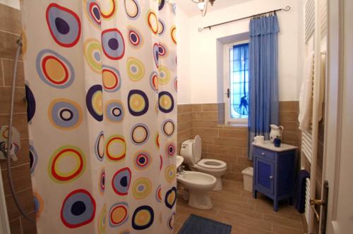 Il Mulino del Castello tesisinde bir banyo