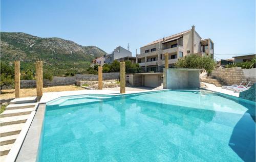 Awesome Home In Cavtat With Wifi