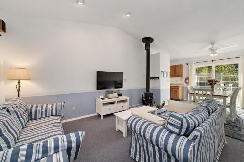 Coral Cottage MCA 832 – Photos 2