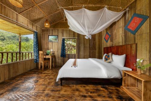 Кровать или кровати в номере Chapa Farmstay - Mountain Retreat