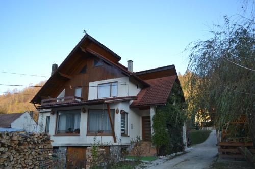 The building in which a vendégházakat is located