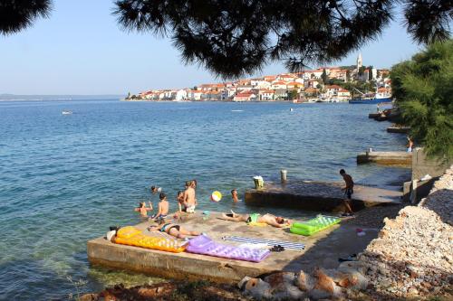 Fotografie z fotogalerie ubytování Apartments by the sea Kali, Ugljan - 11639 v destinaci Kali