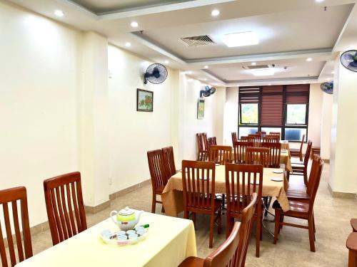 Χώρος καθιστικού στο CAT BA ROSALIA HOTEL