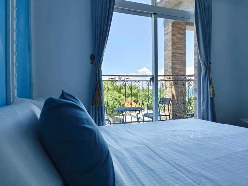 Una cama o camas en una habitación de 白海民宿