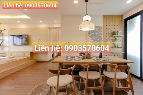 Postel nebo postele na pokoji v ubytování Quy Nhon Chillin' Apartment - FLC Sea Căn Hộ Hướng Biển Trung Tâm TP