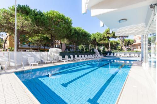 Bazén v ubytování Hotel Sahara nebo v jeho okolí