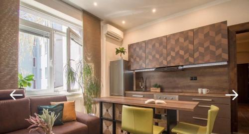 Marchela Apartment old town