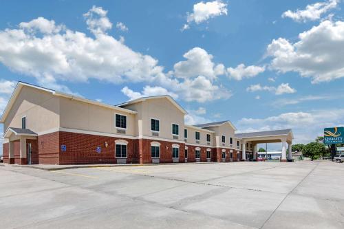 Quality Inn & Suites – Photos 2