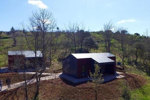 Foto dalla galleria di Bungalow Sobre Águas Camping a Bragança