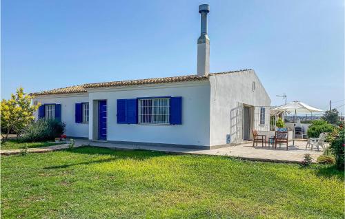 Amazing home in Pellegrino with 4 Bedrooms and WiFi