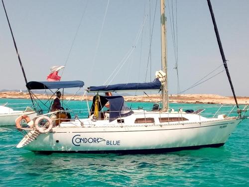 Booking.com: Barco Alquiler de velero , Ibiza, España ...