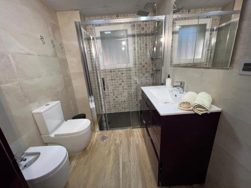 Kúpeľňa v ubytovaní Camaretas sweet dreams acogedor piso junto al mar