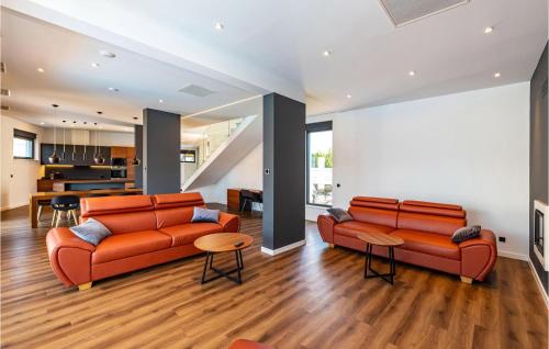 Beautiful Home In Novalja