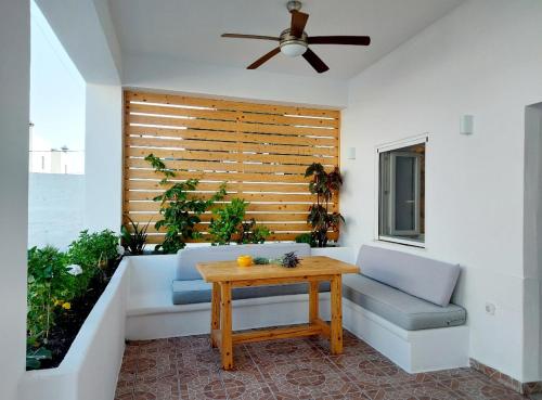 Posezení v ubytování Villa DORIANA IN PELEKOUDA