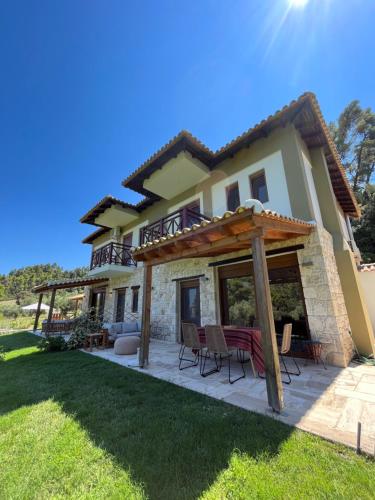 Paralia Homes peaceful 2 bedroom, unit # 2