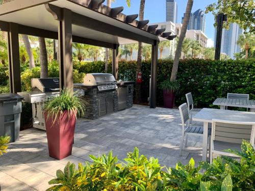 Beautiful Miami Place – Photos 3