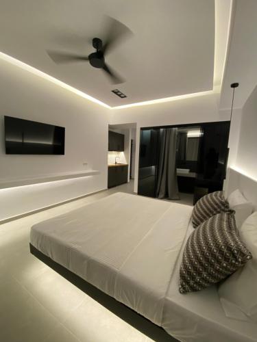 Evenos Suites