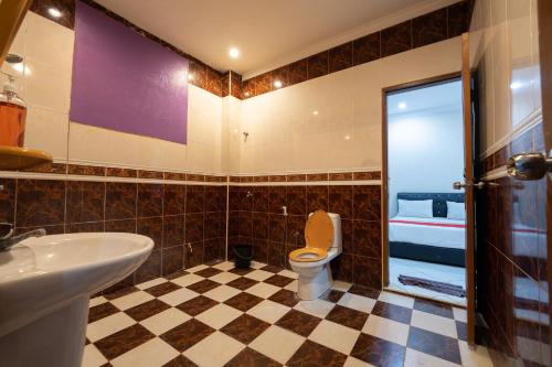 Gallery image of MK Homestay Wakaf Che Yeh with bathtub - Max 14 Pax in Kota Bharu