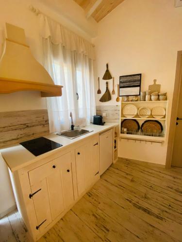 Kuchyň nebo kuchyňský kout v ubytování Linari Bohemian Living