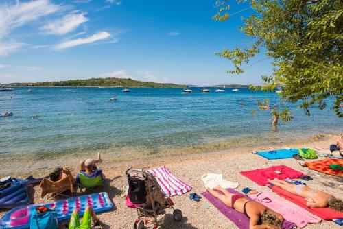 Apartments by the sea Srima - Vodice, Vodice - 18470