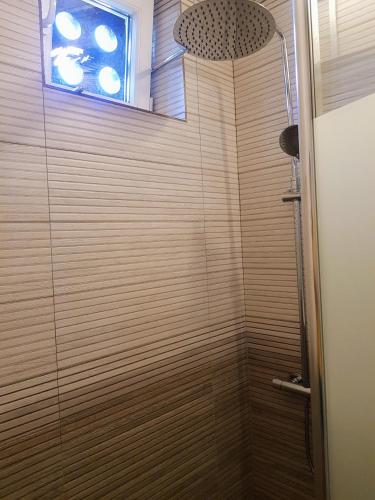 Bilik mandi di Alexa Apartament
