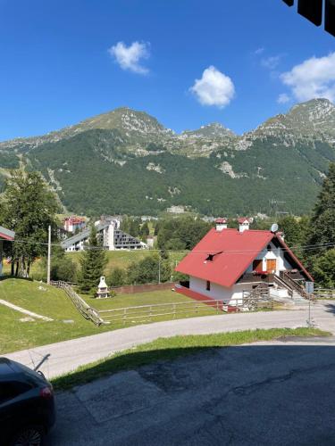 Zdjęcie z galerii obiektu La Casa di Pianca w mieście Piancavallo