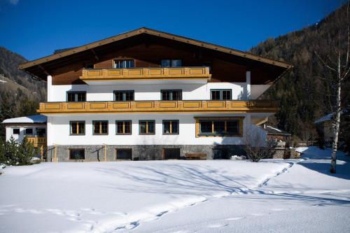Gallery image of Ferienhaus Alpina in Kals am Großglockner