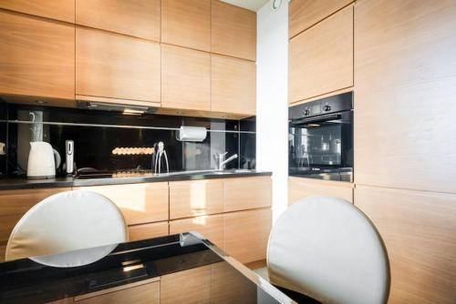 Dapur atau dapur kecil di Lux modern apartment