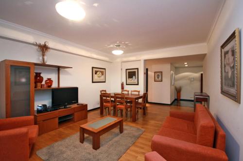Forum Apartment by HR Madeira