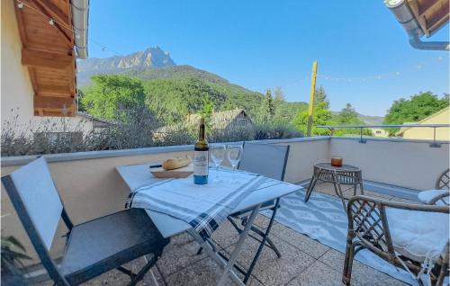 Awesome Apartment In Savines-le-lac With Wifi And 3 Bedrooms