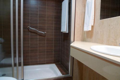 Ένα μπάνιο στο Euromar I - TEPINSA Alquiler de Apartamentos
