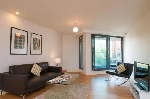 Cleyro Serviced Apartments - Finzels Reach photo 82